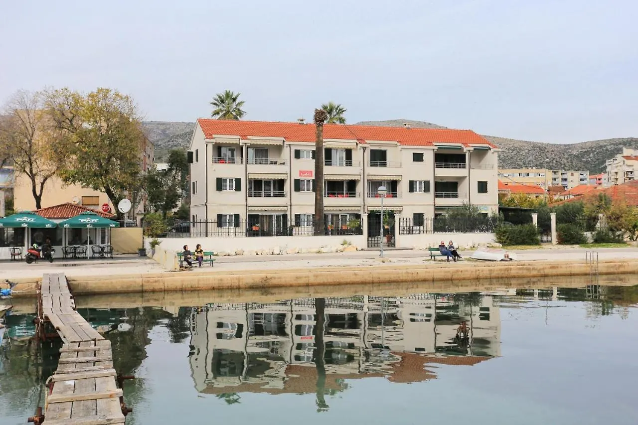 Apartments By The Sea Trogir - 16211 location