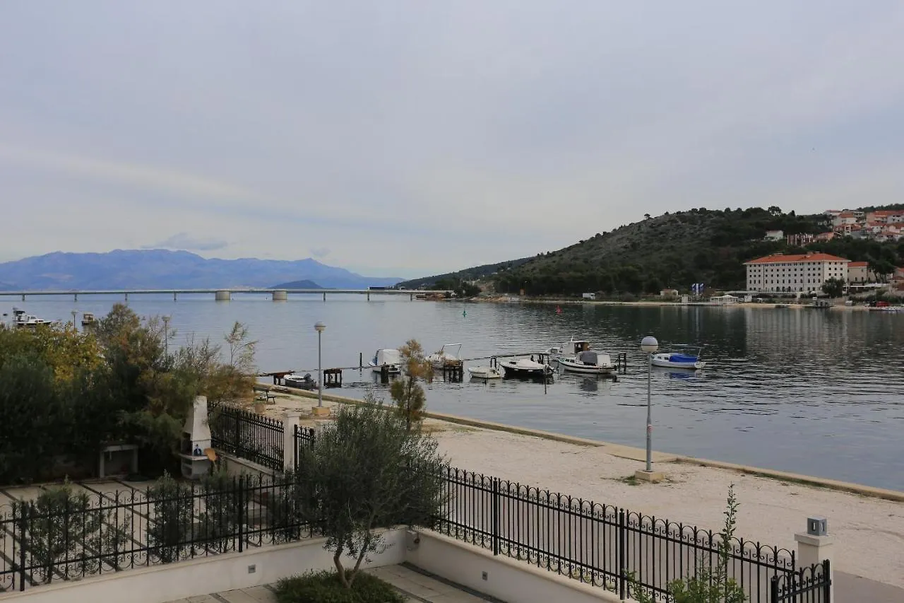 Apartments By The Sea Trogir - 16211
